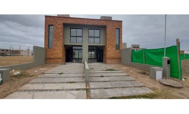 VENDEMOS DUPLEX A ESTRENAR EN COLINAS DE MANANTIALES