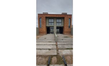 VENDEMOS DUPLEX A ESTRENAR EN COLINAS DE MANANTIALES