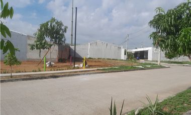 SE VENDE LOTE ESQUINERO EN URB VALLEJO DE MONTERIA