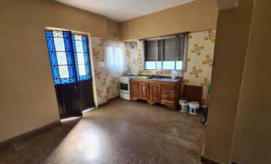 Casa en venta en Remedios de Escalada Oeste