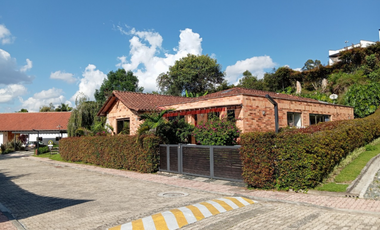 casa en arriendo/venta en lagos del retiro. Cod A400495