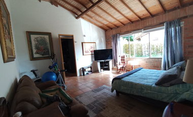 casa en arriendo/venta en lagos del retiro. Cod A400495