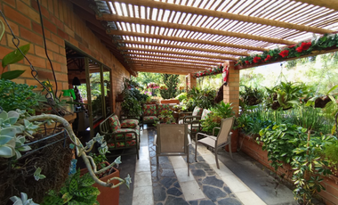 casa en arriendo/venta en lagos del retiro. Cod A400495