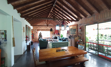 casa en arriendo/venta en lagos del retiro. Cod A400495