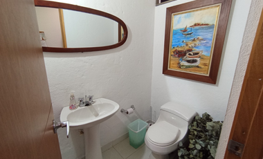 casa en arriendo/venta en lagos del retiro. Cod A400495