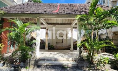 GEDUNG KUTA BADUNG, BALI