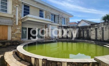 GEDUNG KUTA BADUNG, BALI