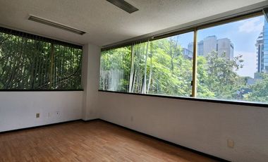 SE RENTAN OFICINAS EN LA JUAREZ