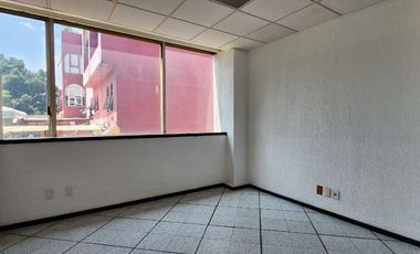 SE RENTAN OFICINAS EN LA JUAREZ