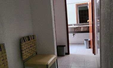 SE RENTAN OFICINAS EN LA JUAREZ