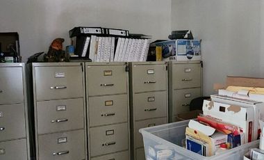 SE RENTAN OFICINAS EN LA JUAREZ