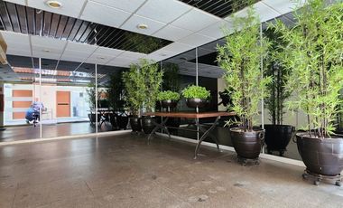 SE RENTAN OFICINAS EN LA JUAREZ