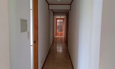 Casa En Venta De 6 Dormitorios En Pirque, Camino San Vicente