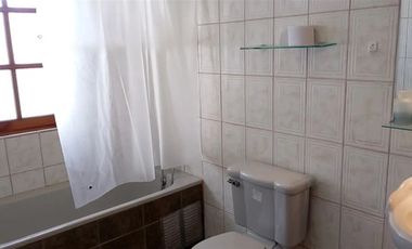 Casa En Venta De 6 Dormitorios En Pirque, Camino San Vicente
