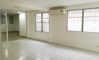 CASA EN CHANIS LA FONTANA TIPO DUPLEX 5REC 3B COMERCIAL /RESIDENCIAL