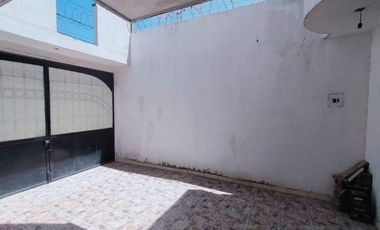 CASA EN VENTA EN COL. BUGAMBILIAS, GUANAJUATO
