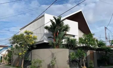 Dijual Rumah 2 Lantai Siap Huni Klampis Semolo Surabaya*_