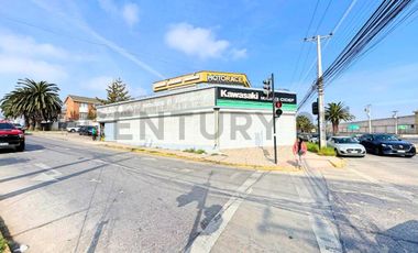 Se arrienda local comercial en Av. El Santo