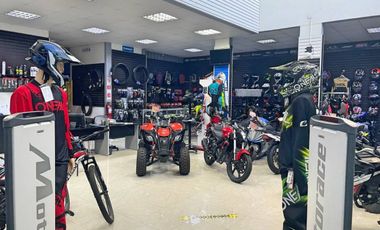 Se arrienda local comercial en Av. El Santo