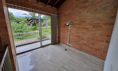 casa en arriendo en suramérica. Cod A512230
