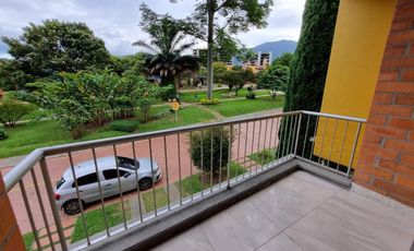 casa en arriendo en suramérica. Cod A512230