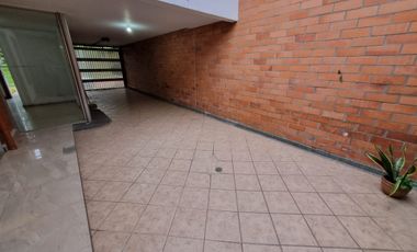 casa en arriendo en suramérica. Cod A512230