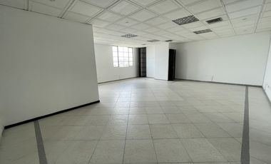 oficina en arriendo en el prado. Cod A28033