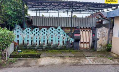 Dijual Rumah Dengan 7 Kamar Lokasi Di Jl. Simo Sidomulyo, Surabaya