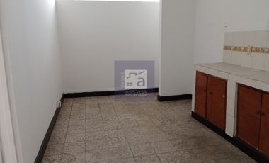 COD. 10881 - SE ARRIENDA BODEGA - BARRIO: LA CEIBA
