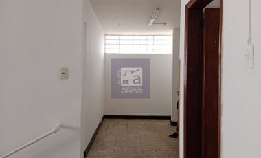 COD. 10881 - SE ARRIENDA BODEGA - BARRIO: LA CEIBA