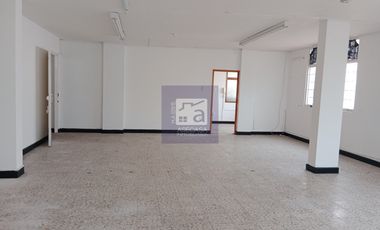 COD. 10881 - SE ARRIENDA BODEGA - BARRIO: LA CEIBA