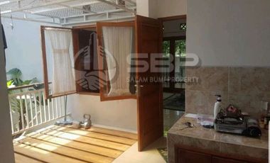 Rumah Dijual Jogja Cantik Mewah jl Kaliurang km 10 dkt Pasar Gentan 10menit UGM
