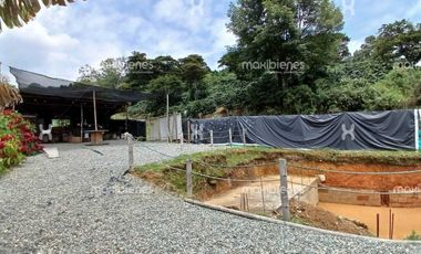 finca en arriendo en belen aguas frias. Cod A67765