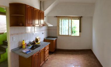 Departamento ubicado a 300 Metros de la Avenida Tomás Espora.