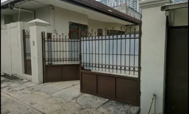 3 Rumah Dalam 1 Lahan Lokasi Strategis Lingkungan Aman & Bebas Banjir
