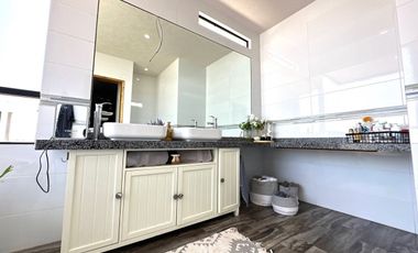 Casa en Venta en VALLE IMPERIAL con Campo de Golf, Zapopan, Jalisco.