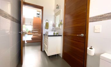 Casa en Venta en VALLE IMPERIAL con Campo de Golf, Zapopan, Jalisco.