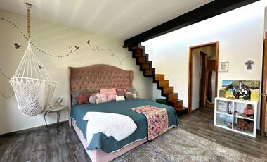 Casa en Venta en VALLE IMPERIAL con Campo de Golf, Zapopan, Jalisco.