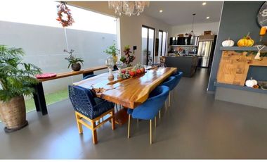 Casa en Venta en VALLE IMPERIAL con Campo de Golf, Zapopan, Jalisco.