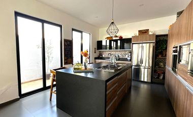 Casa en Venta en VALLE IMPERIAL con Campo de Golf, Zapopan, Jalisco.