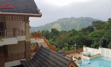 PRESELLING LOT NEAR ENTRANCE GATE FACING EAST D GLADES RIZAL
