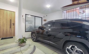 casa en venta en avenida libertadores. Cod V30443
