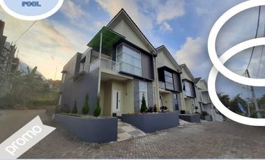 namrednaP gnunuG gnereL 76 epiT gnalaM utaB iD laujiD alliV hamuR