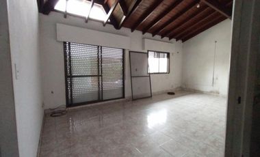 EXCELENTE DEPARTAMENTO DE 3 AMBIENTES CON BALCON