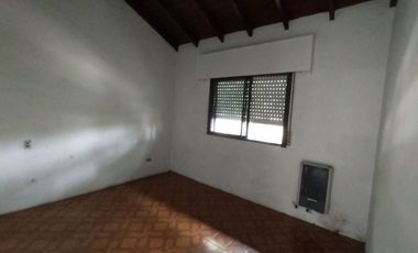 EXCELENTE DEPARTAMENTO DE 3 AMBIENTES CON BALCON