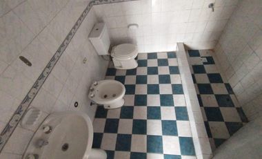 EXCELENTE DEPARTAMENTO DE 3 AMBIENTES CON BALCON