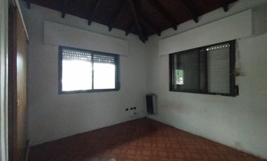 EXCELENTE DEPARTAMENTO DE 3 AMBIENTES CON BALCON