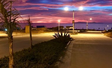 TERRENO FRENTE AL MAR EN VENTA