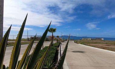TERRENO FRENTE AL MAR EN VENTA