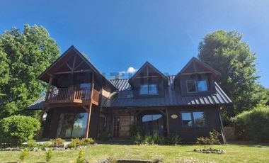 MARAVILLOSA CASA CON ACCESO AL LAGO EN CONDOMINIO PARQUE COINCO